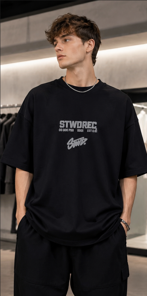 تی‌شرت لش باکسی گرم‌بالا با طرح گرافیکی STWDREC | رنگ مشکی | Black STWDREC Graphic Boxy-Fit Heavyweight Premium Tee
