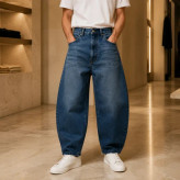 شلوار بگ بالونی مردانه جنس جین – رنگ آبی تیره سنگشور (Men’s Balloon-Fit Baggy Jeans – Dark Washed Blue)
