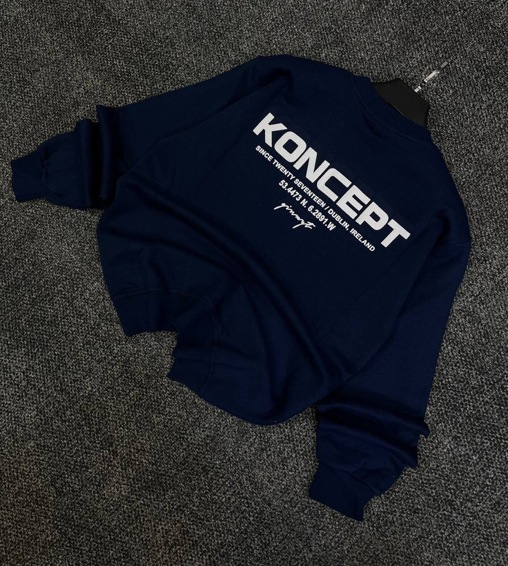 دورس یقه گرد مشکی با چاپ پشت طرح KONCEPT رنگ سرمه ای | Minimalist Crewneck