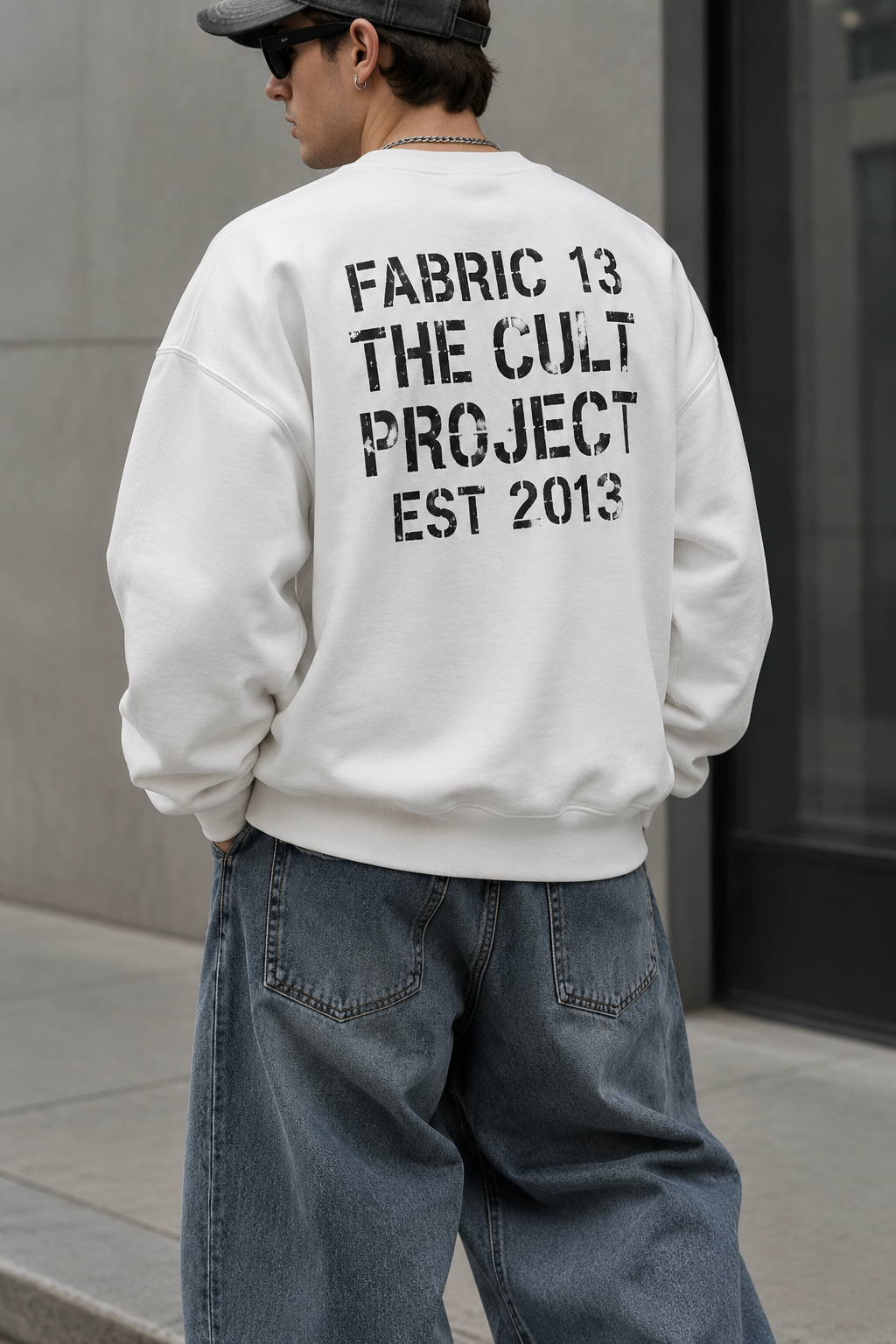 دورس یقه گرد پنبه ۳ نخ سفید پشت چاپ وینتیج EST.2013 | Fabric 13 Crewneck