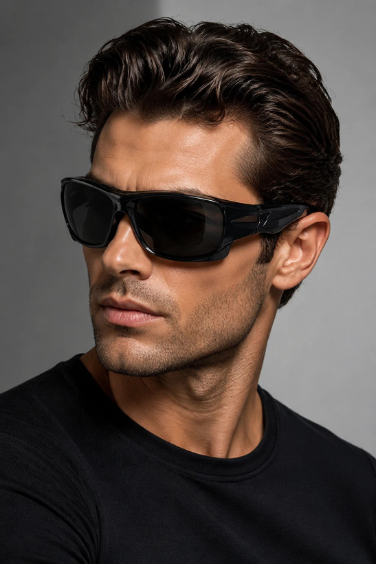 عینک آفتابی مشکی اسپرت فریم ضخیم مدل Black Blade Wrap