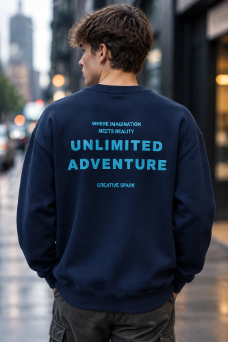 دورس پنبه سهنخ یقه گرد سرمه ای طرح اسلوگان سینتیک | Men’s Oversized Pullover